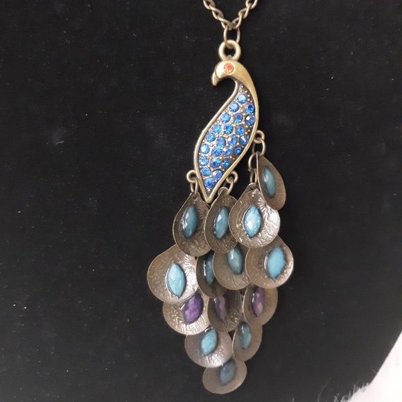Vintage Rhinestone Peacock Pendant Necklace - Picture 4 of 6